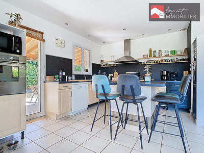 Maison - 104 m² - 4 pièces