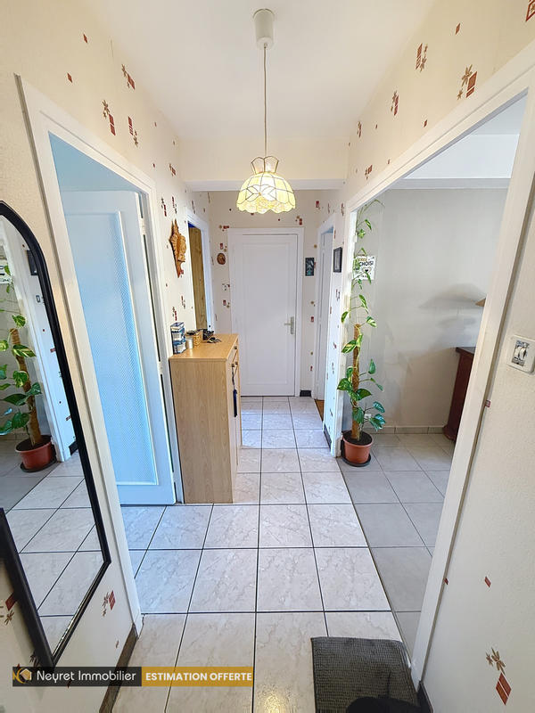 Appartement - 70 m² - 4 pièces