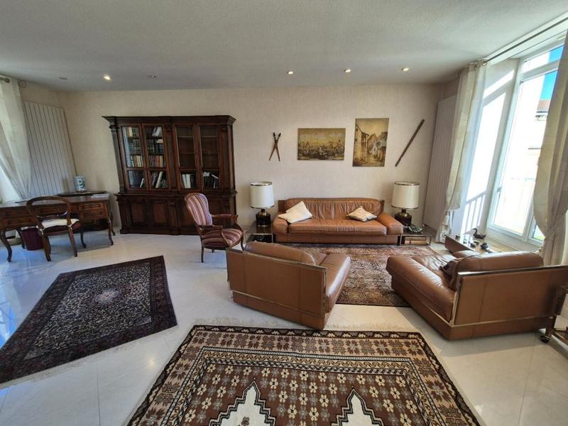 Duplex - 240 m² - 4 pièces