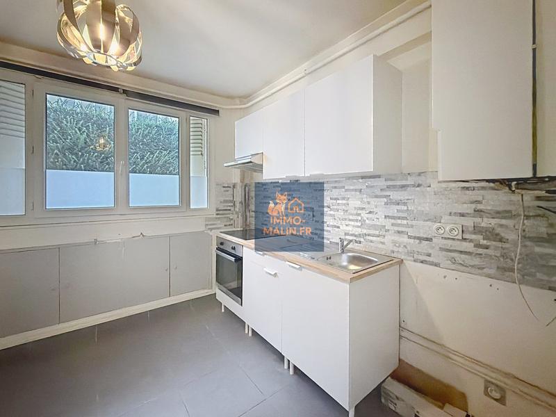 Appartement - 97 m² - 5 pièces