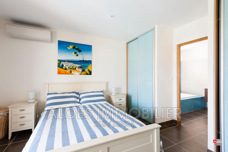 Maison - 194 m² - 5 pièces