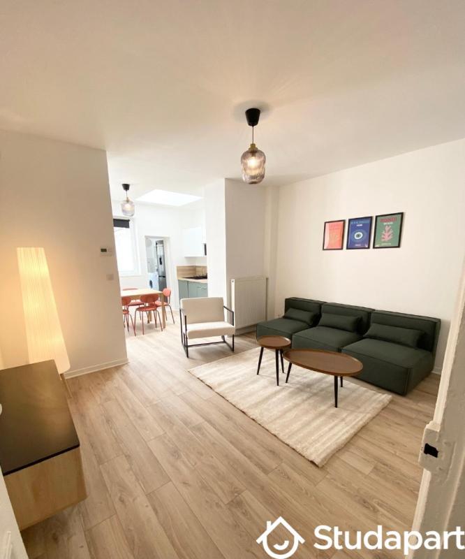 Chambre - 12 m² - 1 pièce