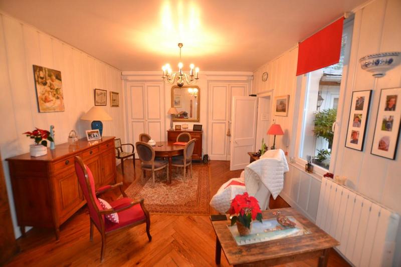 Maison de ville - 137 m² - 8 pièces