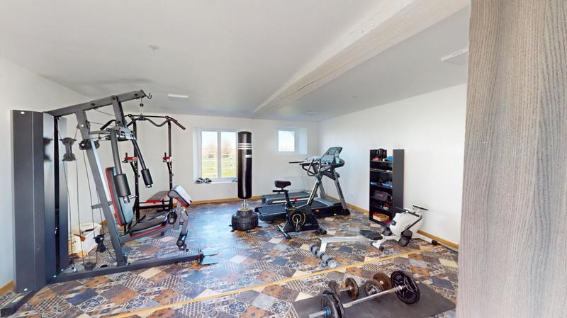 Maison - 570 m² - 15 pièces