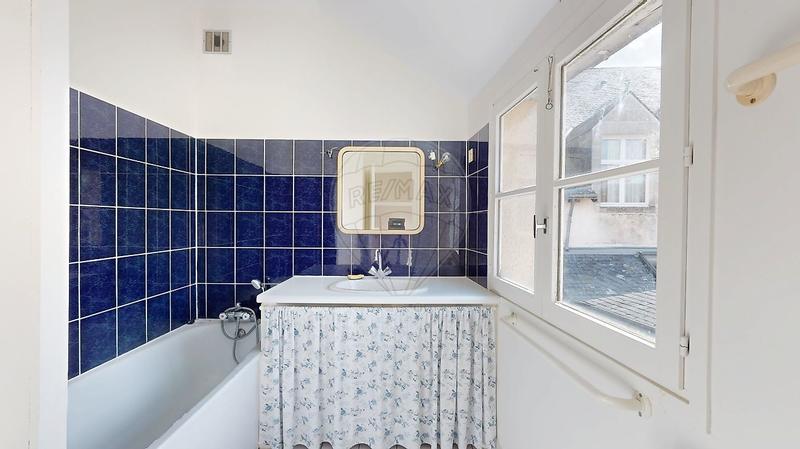 Appartement - 170 m² - 8 pièces