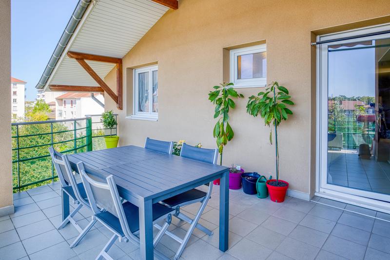 Appartement - 94 m² - 4 pièces