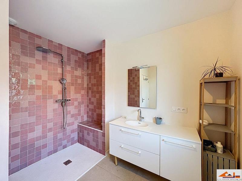 Villa - 229 m² - 8 pièces