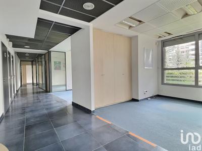 Local commercial - 181 m²