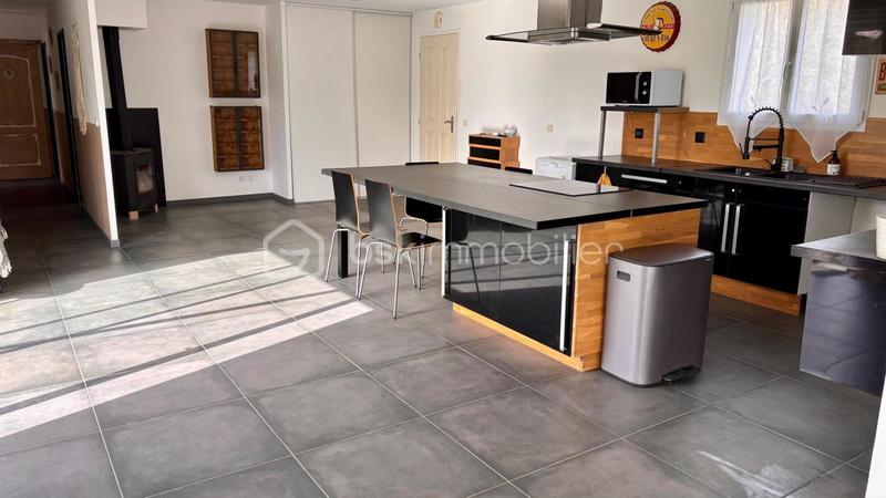 Maison traditionnelle - 133 m² - 5 pièces