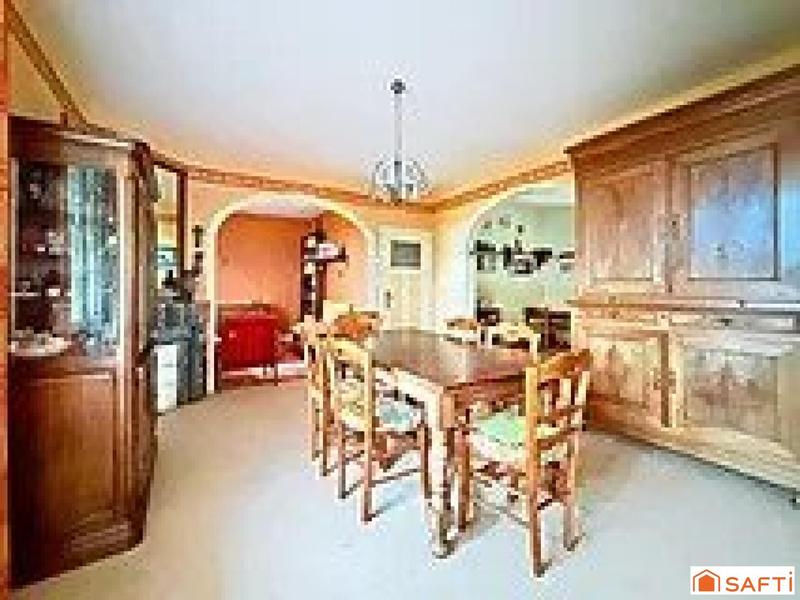 Maison - 168 m² - 10 pièces