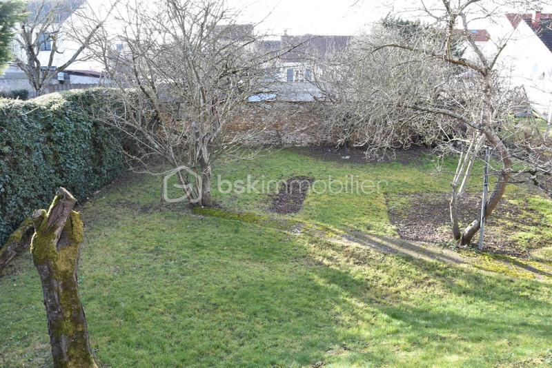 Maison - 199 m² - 9 pièces