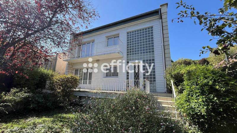 Maison - 143 m² - 5 pièces