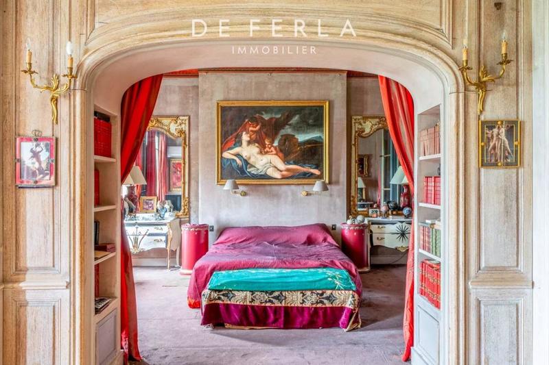 Appartement - 292 m² - 9 pièces