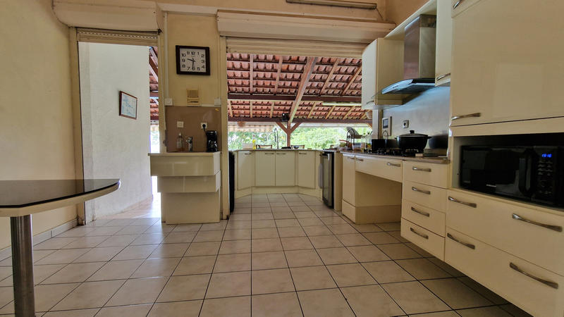 Villa - 198 m² - 5 pièces