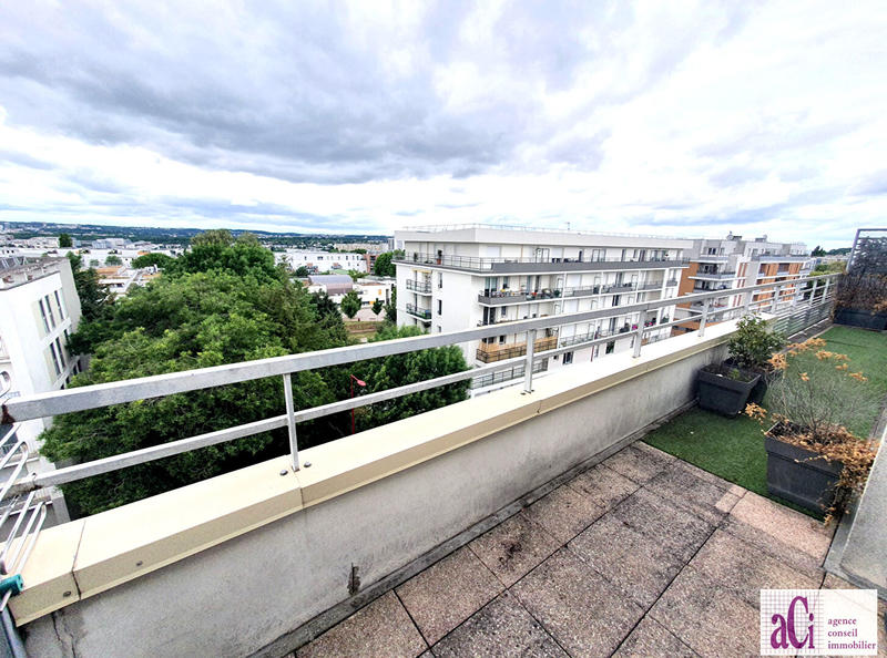 Appartement - 99 m² - 5 pièces