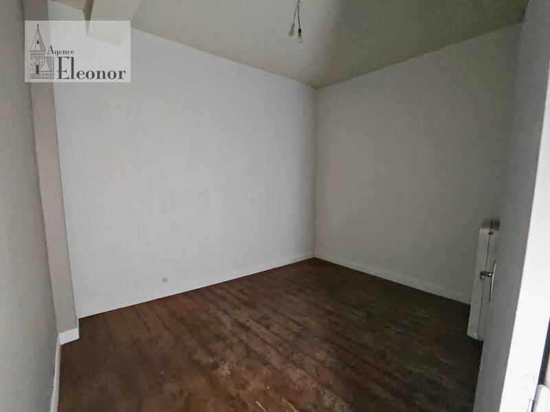 Maison - 181 m² - 10 pièces