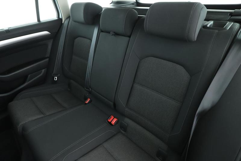 Volkswagen Passat Sw 1.4 Tsi Act BlueMotion Tech Connect Dsg7 150 ch