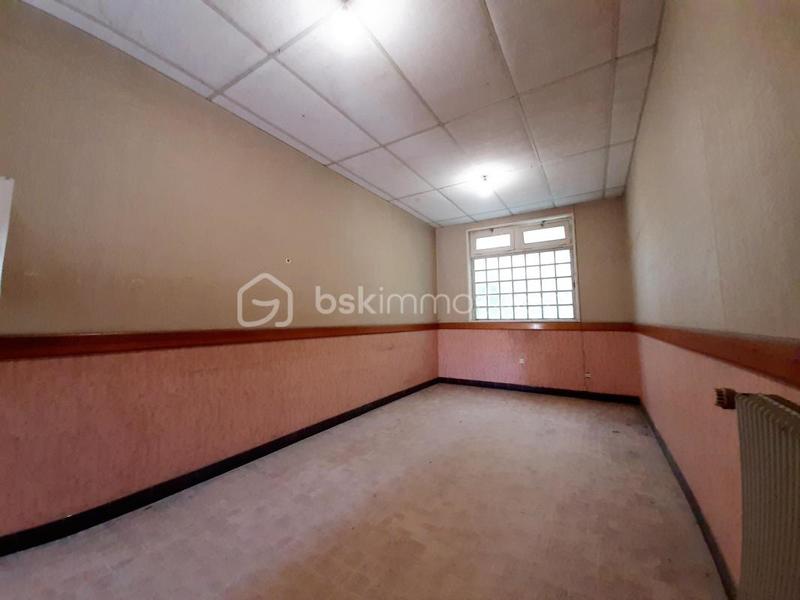 Maison - 230 m² - 11 pièces