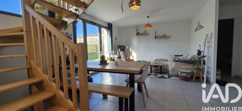 Maison - 90 m² - 4 pièces