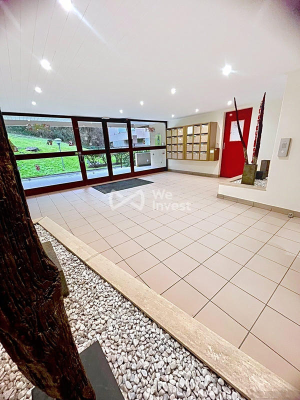 Appartement - 99 m² - 6 pièces