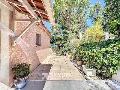 Villa - 280 m² - 5 pièces