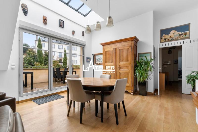 Appartement - 154 m² - 5 pièces