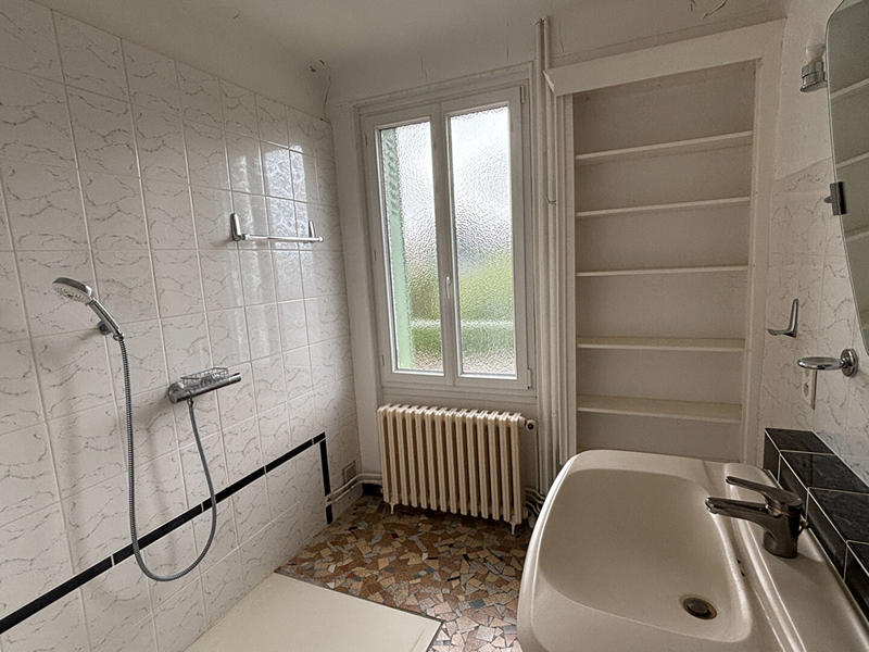 Maison - 204 m² - 8 pièces