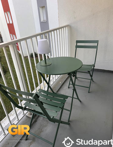 Chambre - 9 m² - 1 pièce