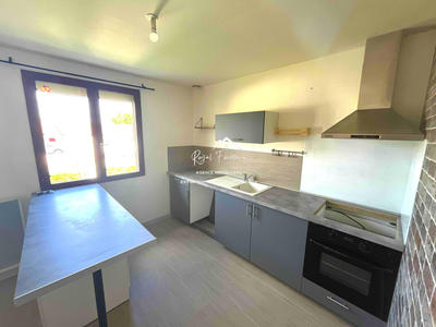 Maison - 93 m² - 4 pièces