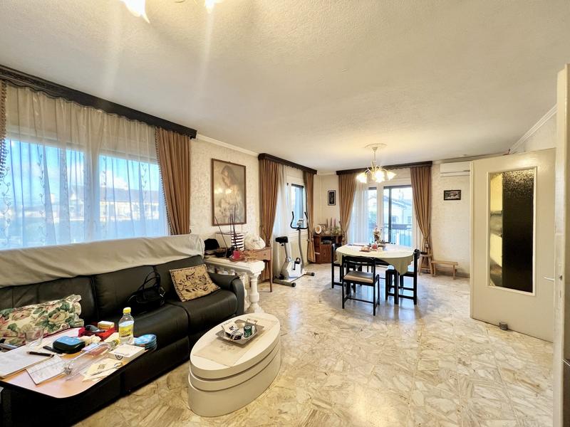 Maison - 138 m² - 5 pièces