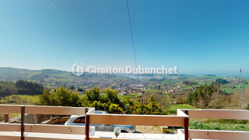 Maison - 266 m² - 10 pièces