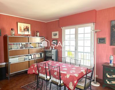 Maison - 161 m² - 7 pièces