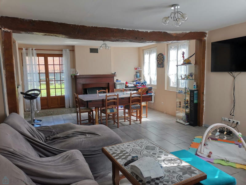 Maison - 121 m² - 7 pièces