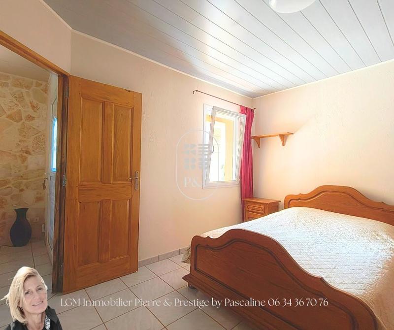 Maison - 202 m² - 6 pièces