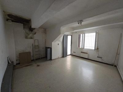 Immeuble - 70 m² - 3 pièces