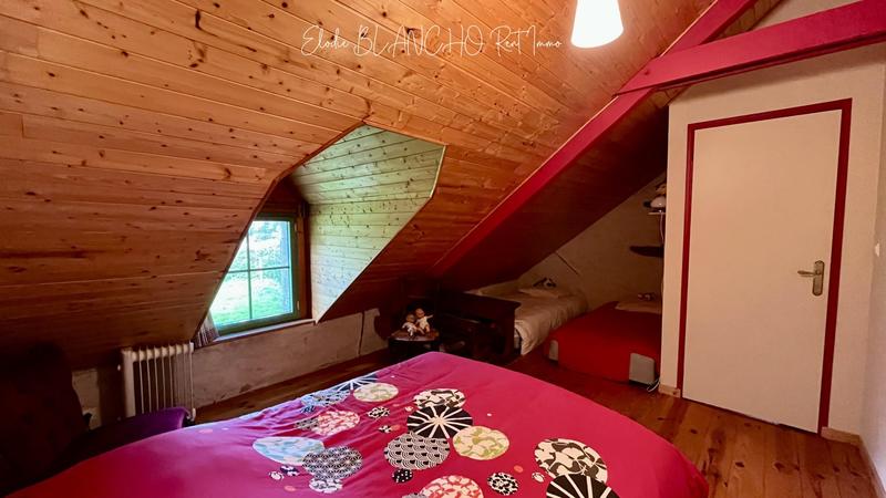 Maison - 136 m² - 7 pièces