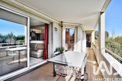 Appartement - 90 m² - 3 pièces