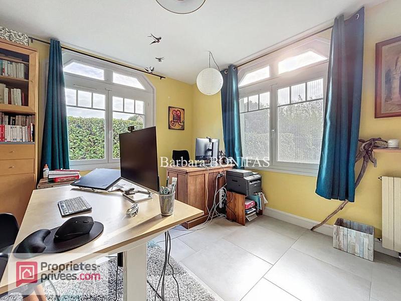 Maison - 200 m² - 8 pièces