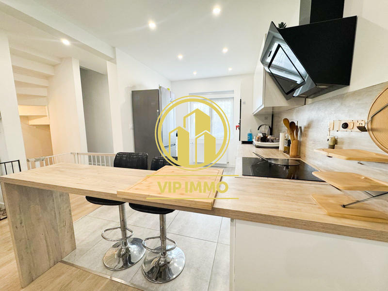 Maison - 90 m² - 7 pièces