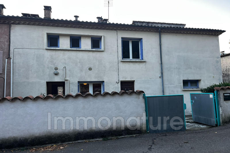 Villa - 122 m² - 7 pièces