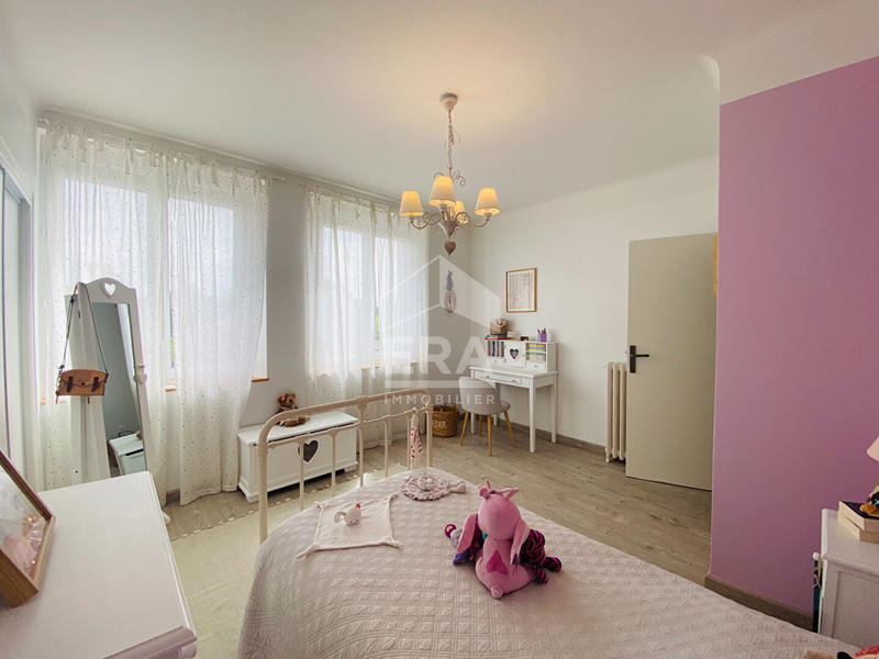 Immeuble - 12 pièces