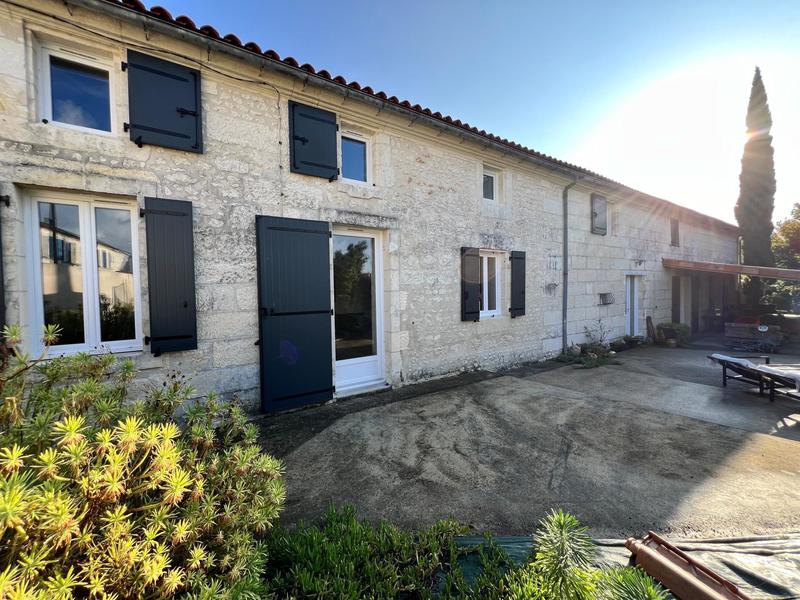 Maison - 265 m² - 7 pièces