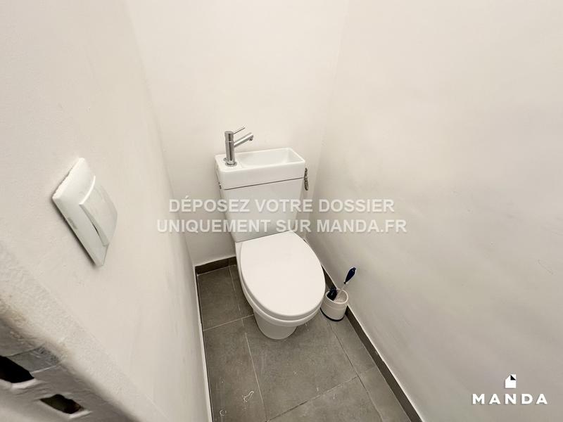 Chambre - 12 m² - 5 pièces