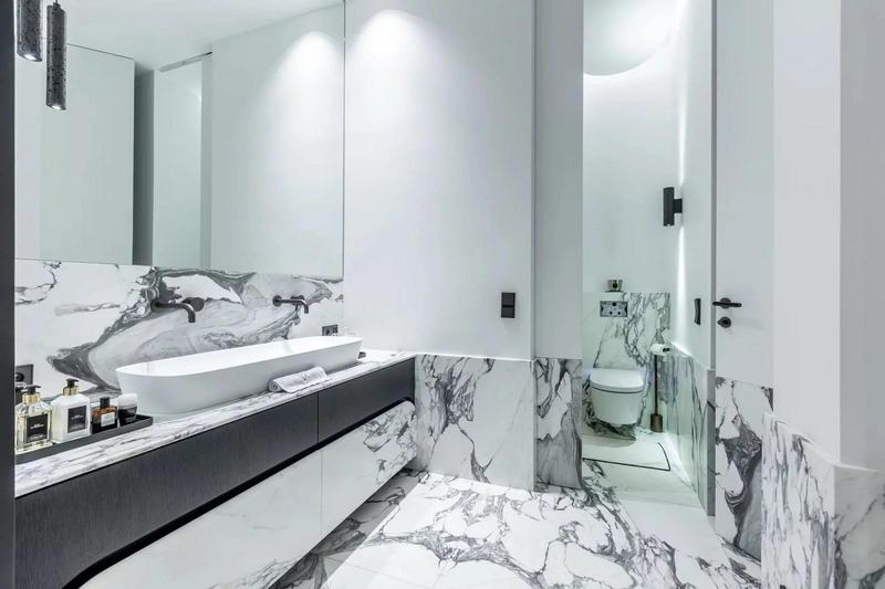 Appartement - 260 m² - 6 pièces