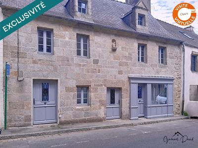 Maison - 260 m² - 8 pièces