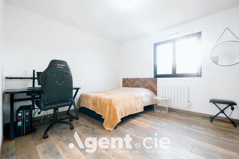 Maison traditionnelle - 150 m² - 7 pièces