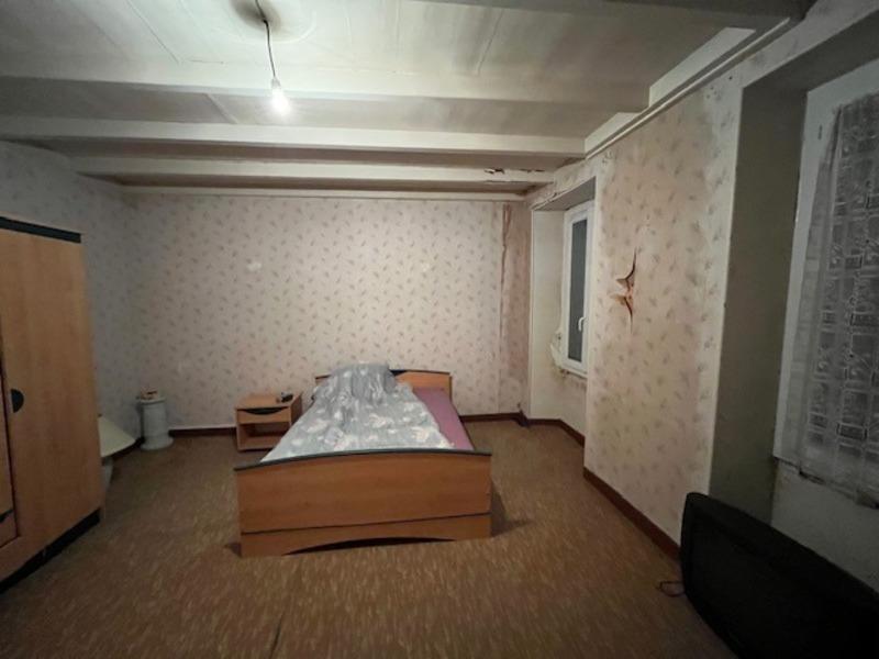 Maison - 250 m² - 9 pièces