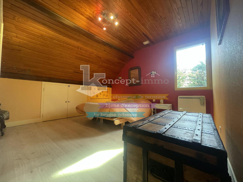 Pavillon - 211 m² - 9 pièces