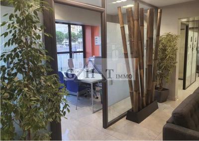 Local commercial - 110 m²