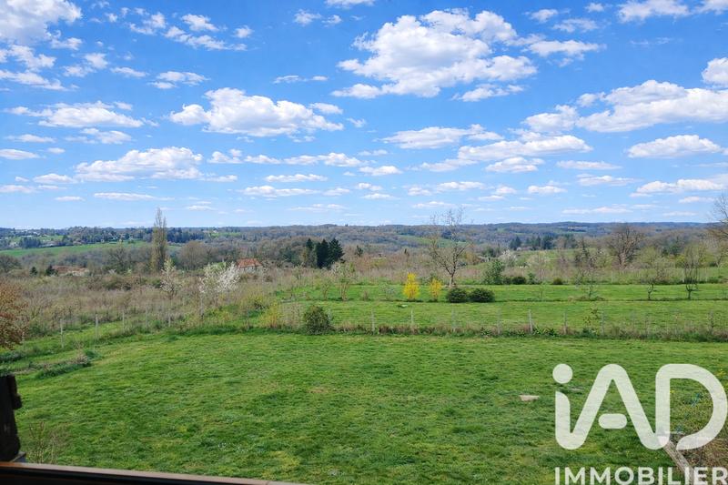 Maison - 97 m² - 7 pièces